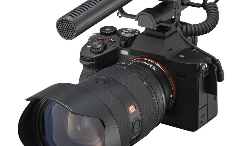 M3 mounted to a DSLR camera