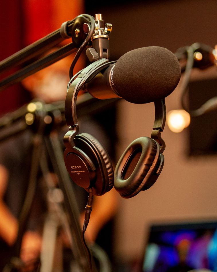 Shot of the Zoom ZDM-1 & ZTP Headphones