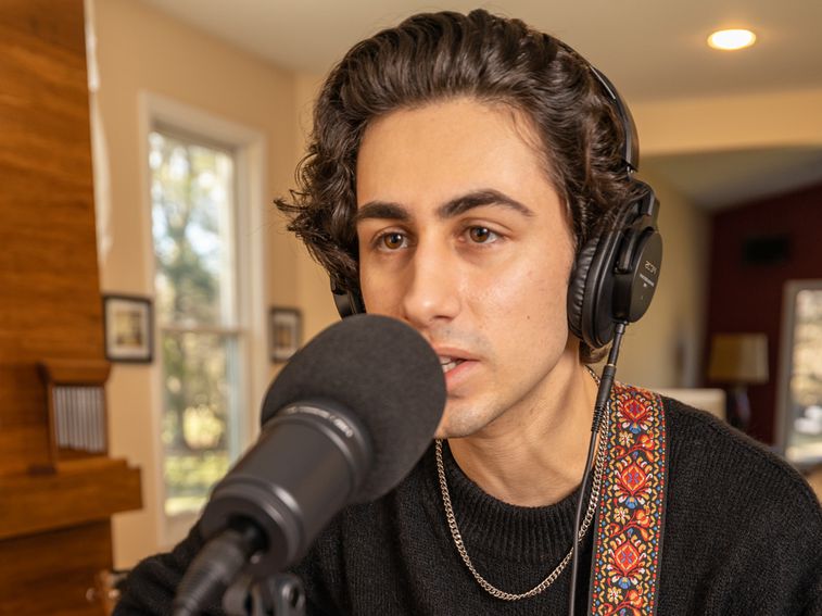 Vocalist performing through the UAC-232 with Direct Monitoring