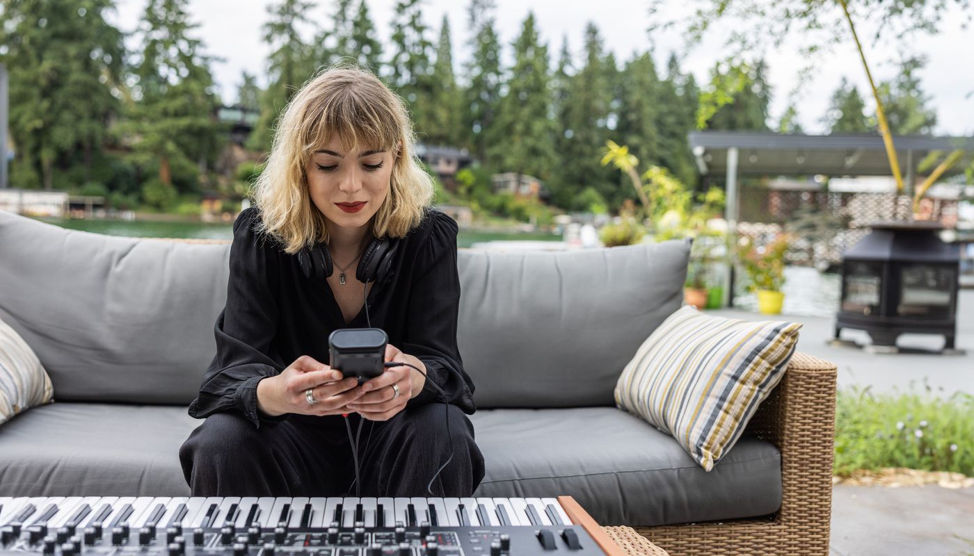 Artist Ruta Kuzmickas working with the R4 MultiTrak