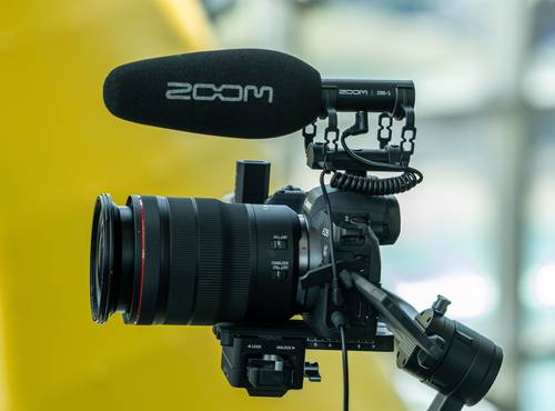 ZSG-1 mounted on a DSLR camera and gimbal rig