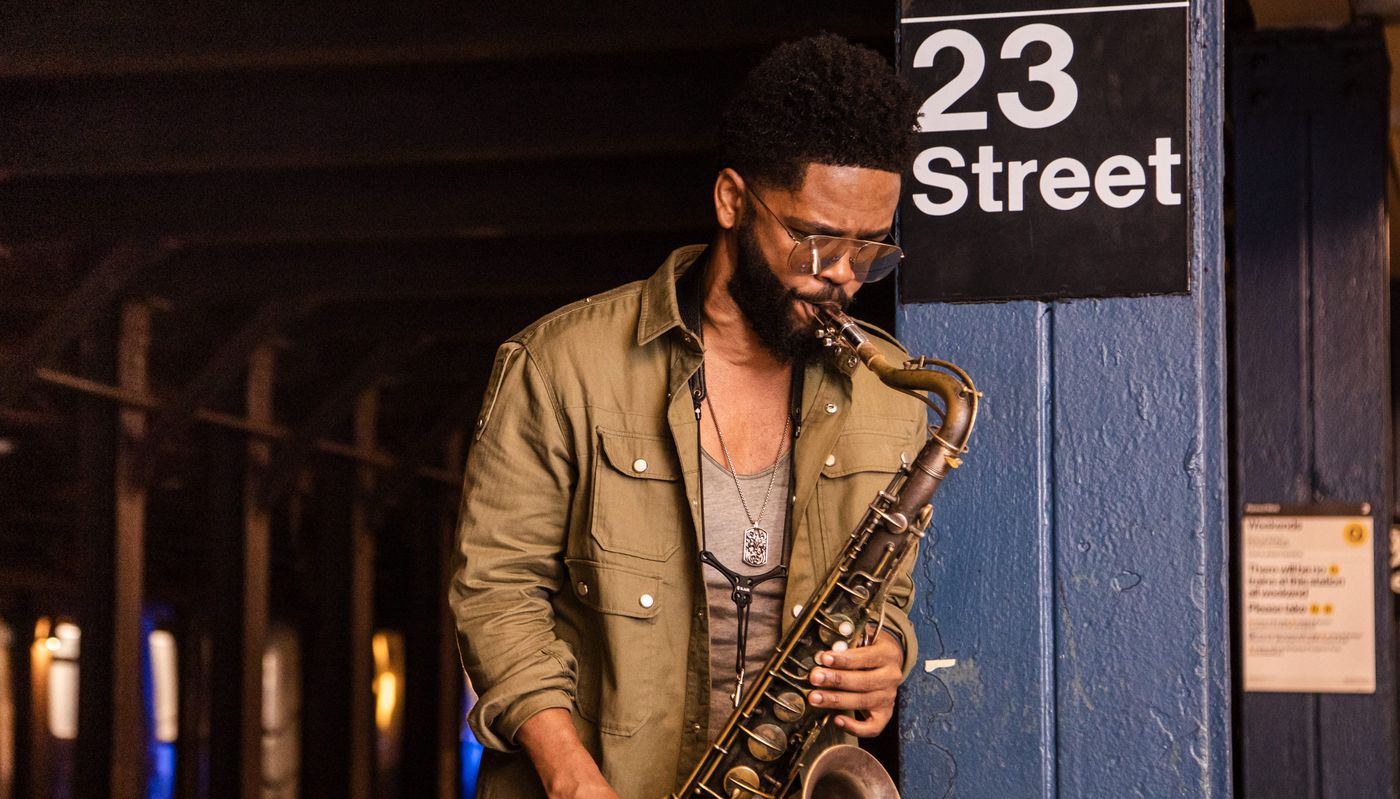 Mark Shim playing Saxophone in the NYC subway
