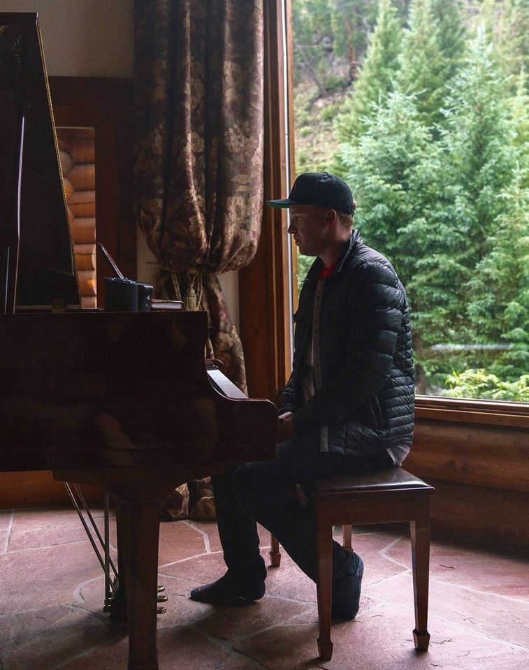 Ross Lara playing piano candid