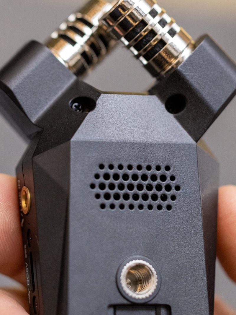 speaker_2