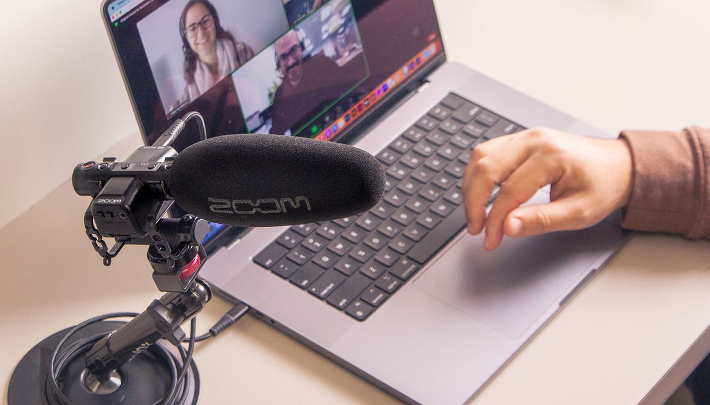 Using the M3 as a USB microphone at a desktop workstation
